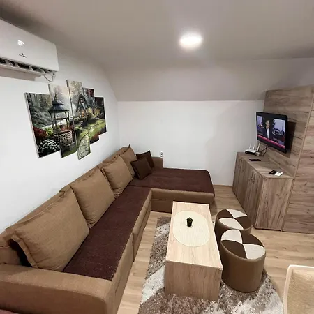 Dunja Apartment *